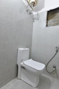hotel sapphire stay vivek vihar
