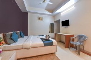 hotel sapphire stay vivek vihar