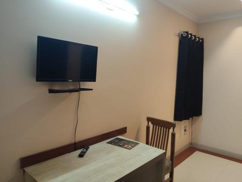 hotel sapphire stay vivek vihar