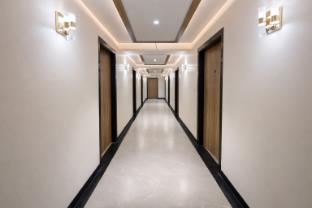 hotel janki suites near kashi vishwanath temple