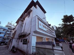 hotel silver leaf