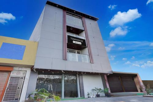 super townhouse sector 67a gurgaon formerly viraj residency