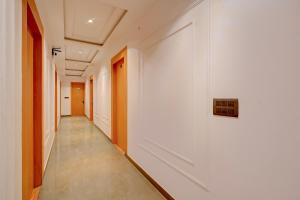hotel o grand crown
