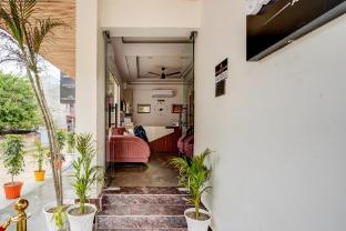 hotel o grand crown