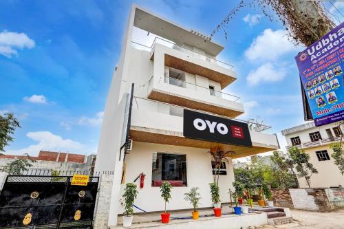 hotel o grand crown