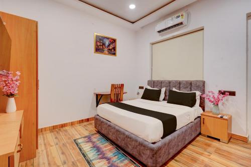 Hotel O Grand Crown,,3 star