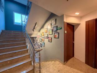c suites lotus park bengaluru karnataka