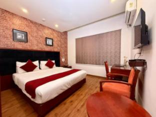 c suites lotus park bengaluru karnataka