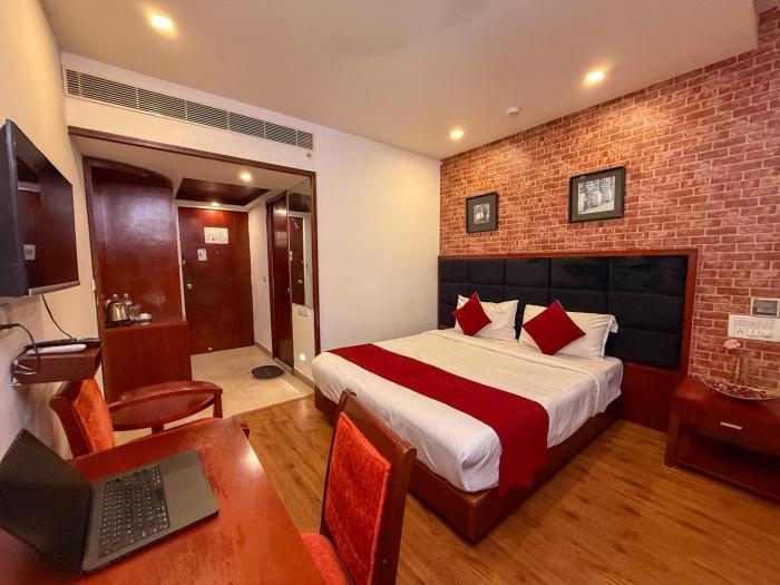 c suites lotus park bengaluru karnataka
