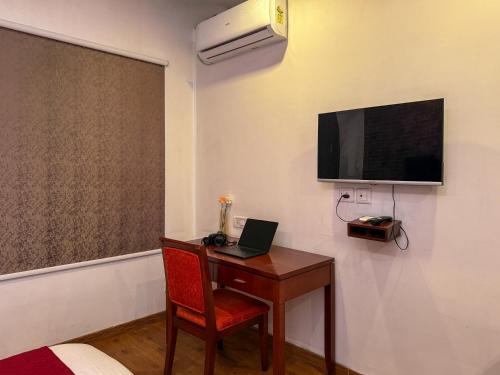 c suites lotus park bengaluru karnataka