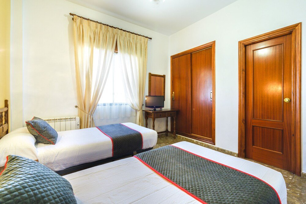 hotel restaurante moya