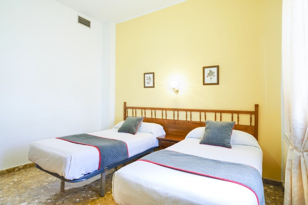 hotel restaurante moya