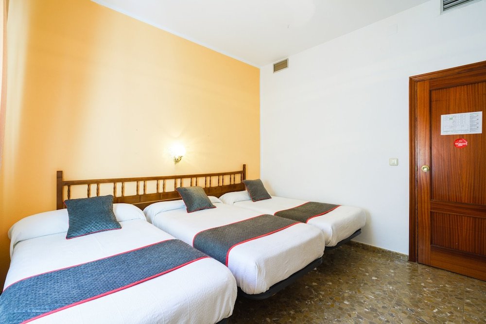hotel restaurante moya