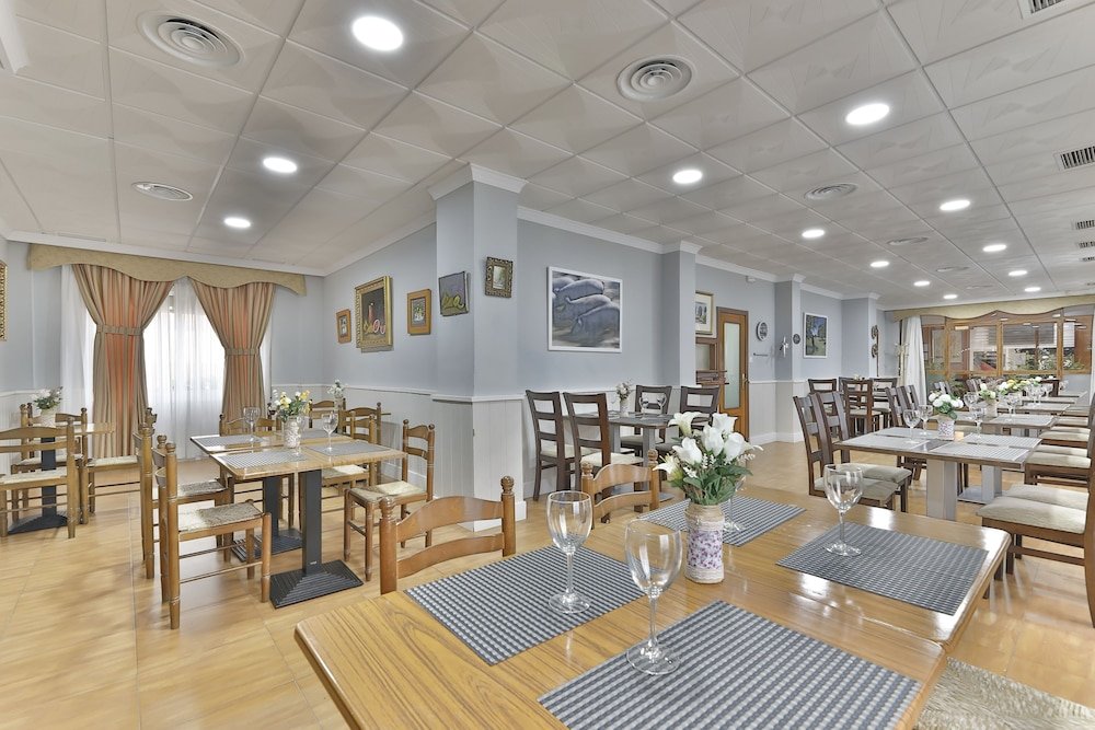 hotel restaurante moya