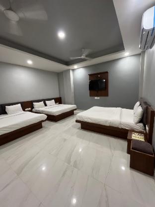 Shankar Ujjain,,3 star
