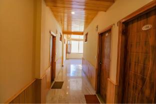 Viceroy Hotel Manali,,3 star