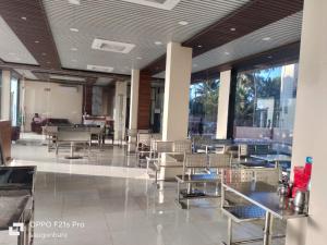 saisha palace hotel ganpatipule