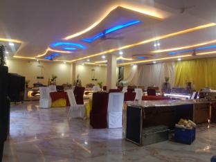 Hotel Royal Grand,,5 star