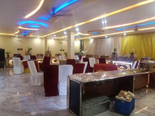 hotel royal grand