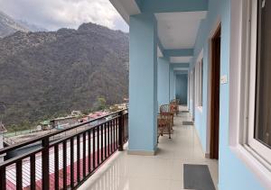 kedarkhand hotel
