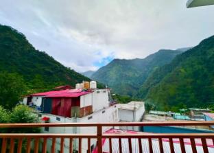 kedarkhand hotel