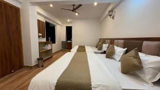 kedarkhand hotel