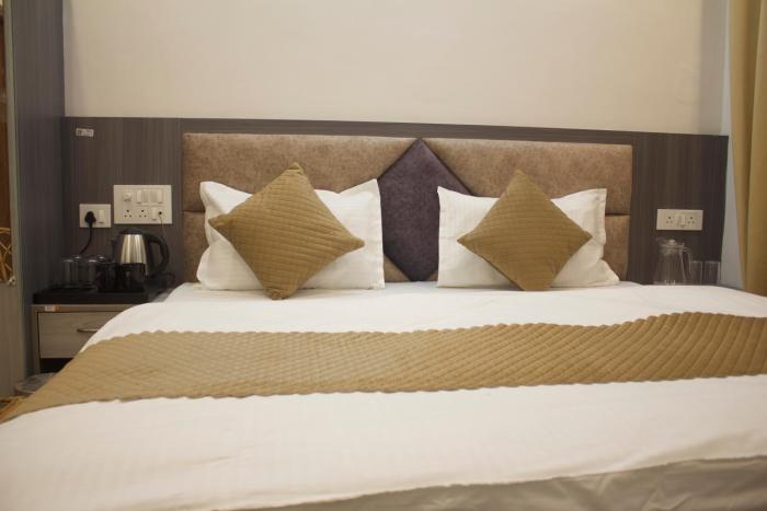kedarkhand hotel