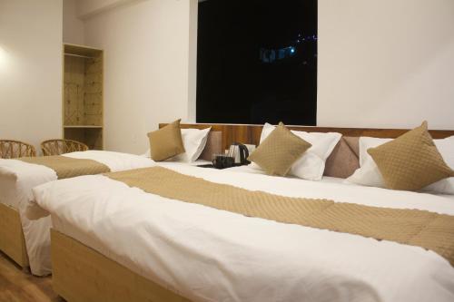 kedarkhand hotel