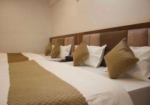 kedarkhand hotel