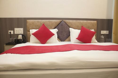 kedarkhand hotel
