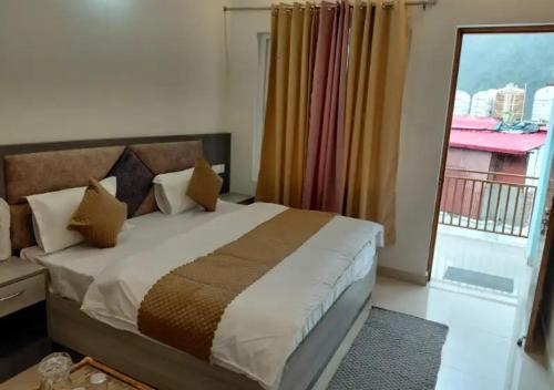 kedarkhand hotel