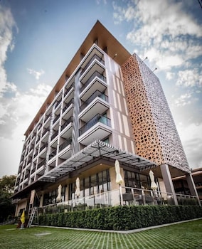 the siamese hotel pattaya by pcl