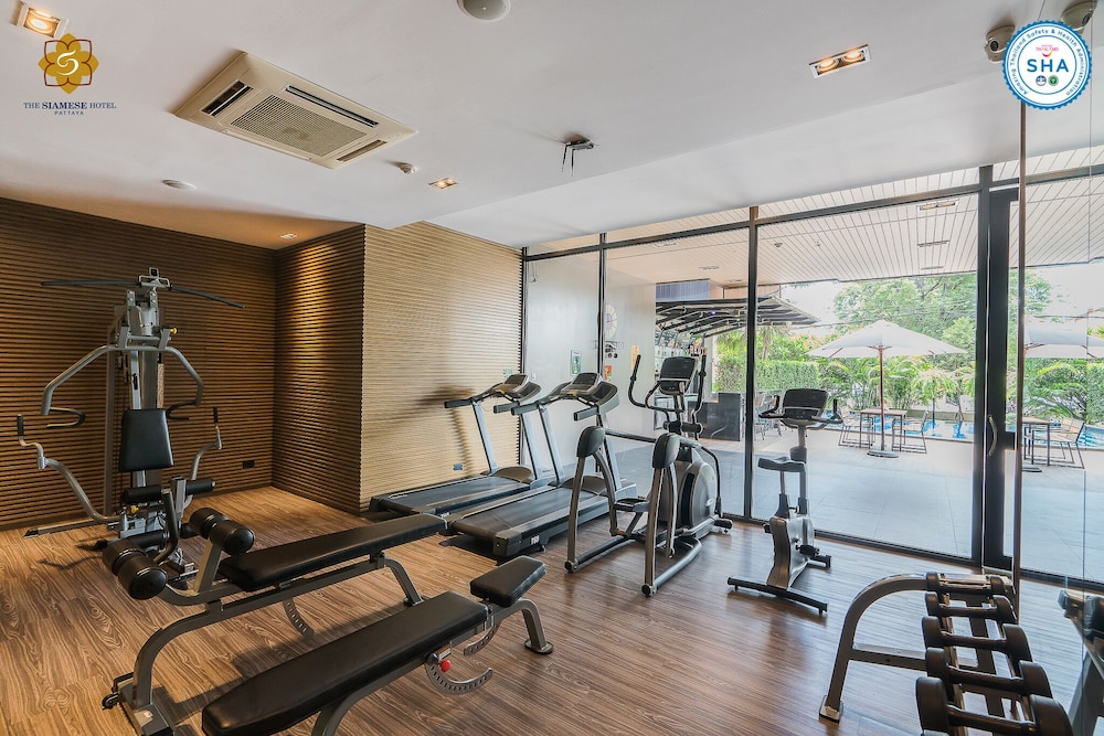 the siamese hotel pattaya by pcl