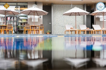 the siamese hotel pattaya by pcl