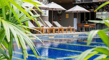 the siamese hotel pattaya by pcl