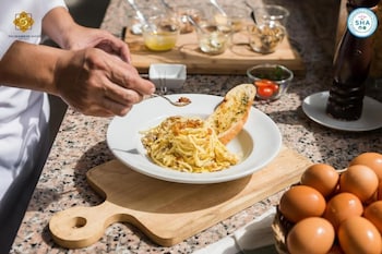 the siamese hotel pattaya by pcl