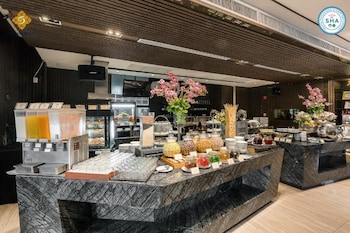 the siamese hotel pattaya by pcl