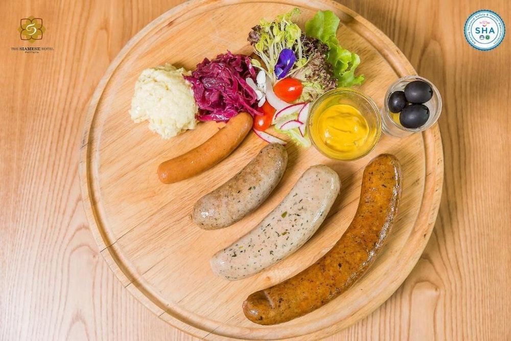 the siamese hotel pattaya by pcl