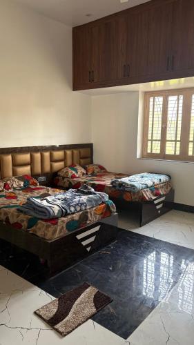 Shree Laxmi Banquet And Hotel,,3 star