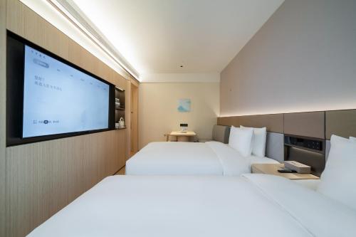 ji guangzhou shangxiajiu pedestrian street chenjiaci hotel