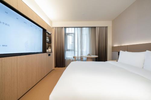ji guangzhou shangxiajiu pedestrian street chenjiaci hotel