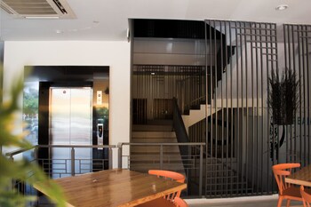 cleo business hotel walikota mustajab city center