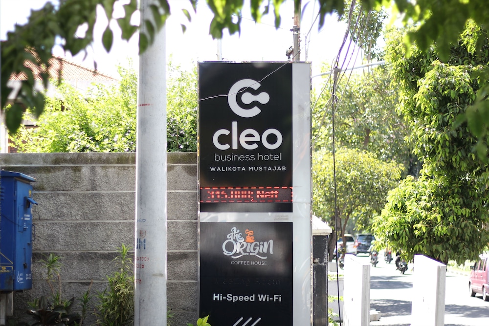 cleo business hotel walikota mustajab city center
