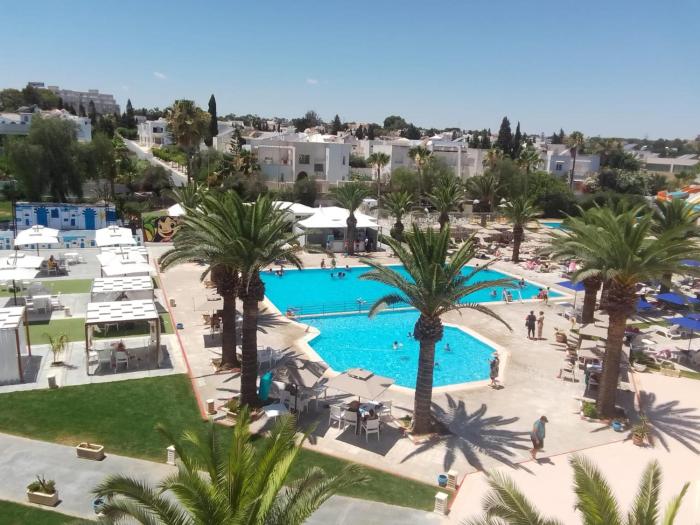 golf residence families and couples only