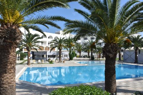 Golf Residence- Families And Couples Only,,4 star