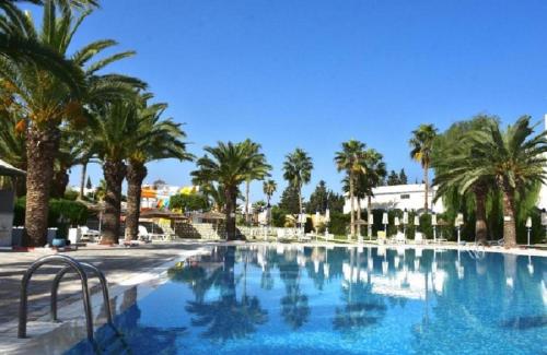golf residence families and couples only