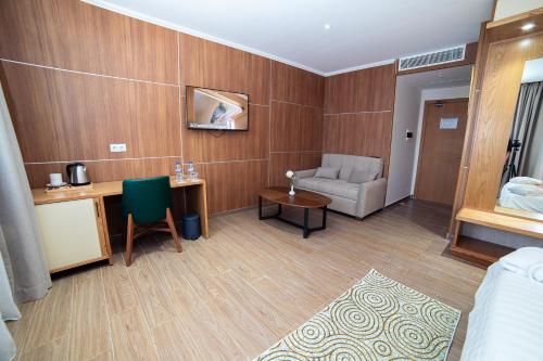 hotel barkat