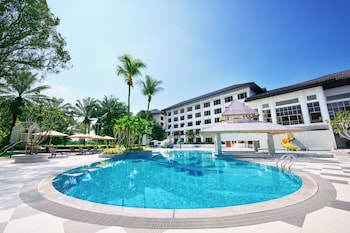 Hilton Shah Alam Glenmarie,,5 star