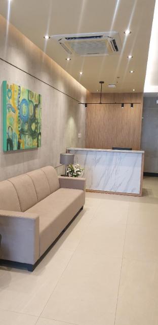 milton hotel makati