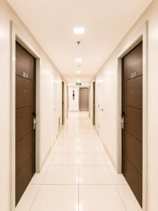 milton hotel makati
